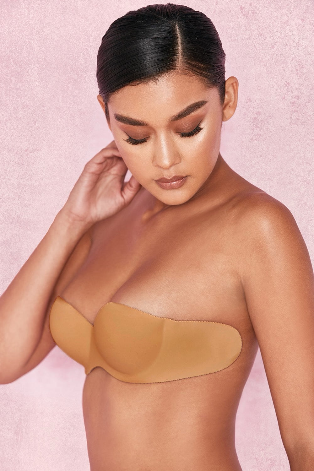 STRAPLESS BACKLESS MOULDED STICKY BRA - CARAMEL