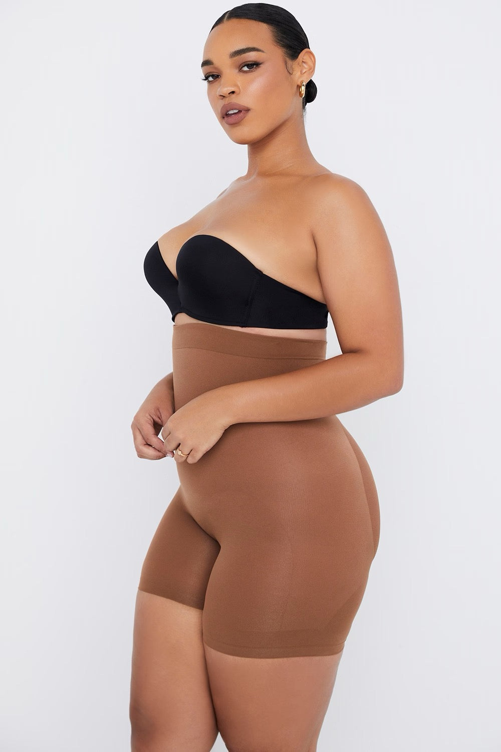 SCULPTING SHORTS MOCHA