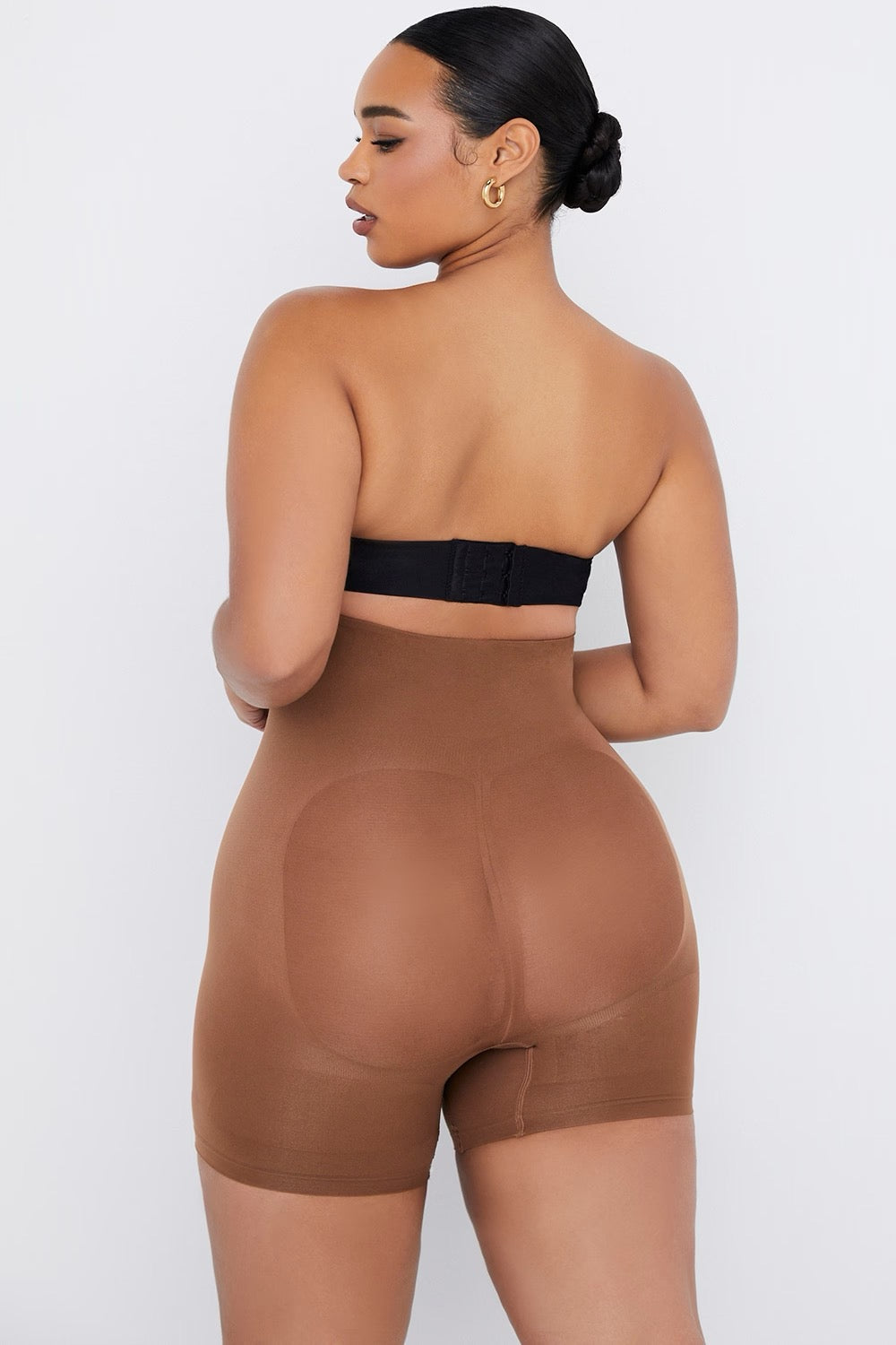 SCULPTING SHORTS MOCHA