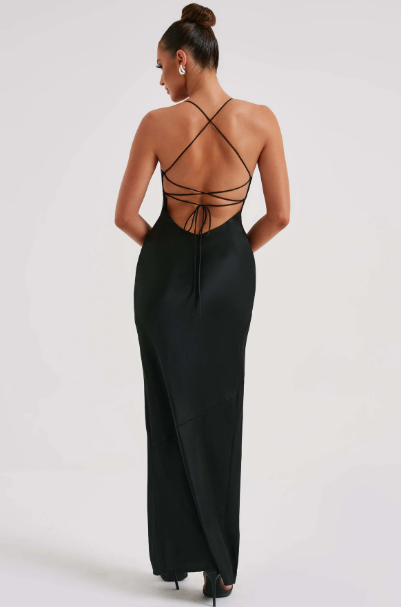 NURH MAXI DRESS - BLACK