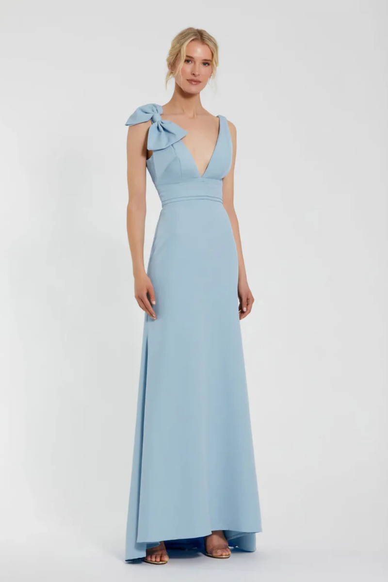 FISHTAIL GOWN WITH V-NECK AND BOW Light Blue