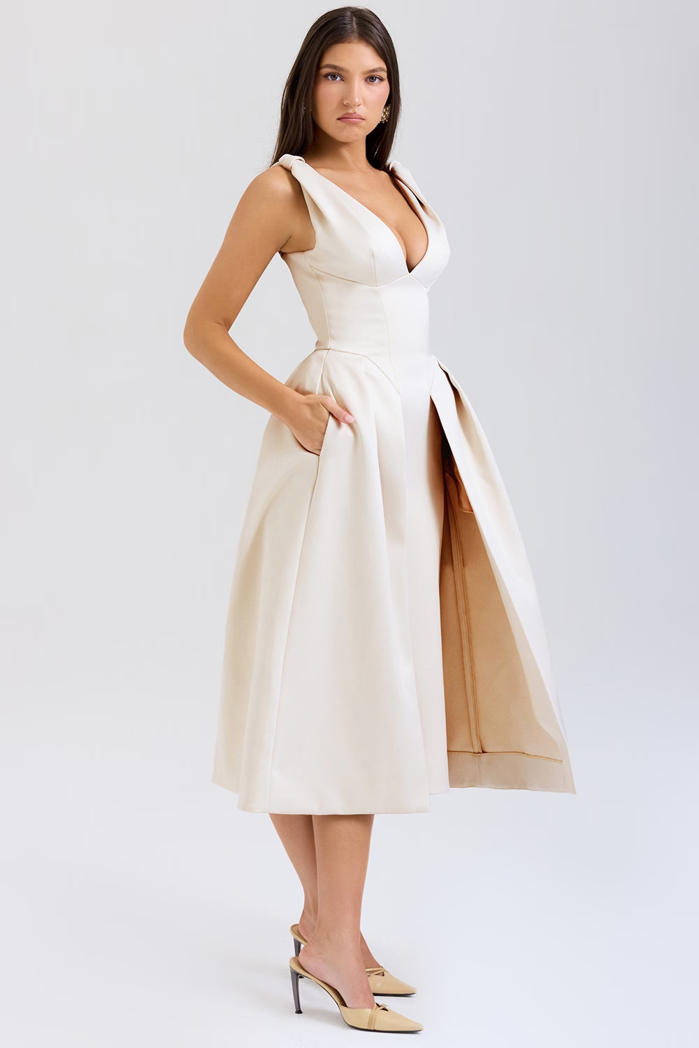 FABIENNE Vintage Cream Pleated Midi Dress